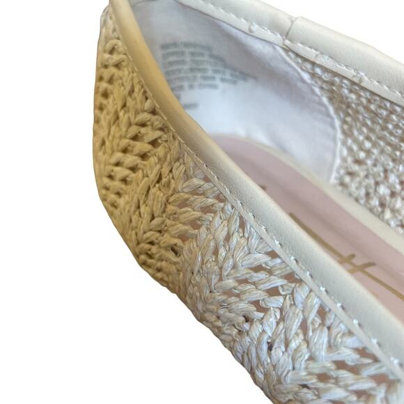 Nanette Lepore Ballet Flats Womens 6 HAYA Weaved Gold Emblem Slip On Shoes Cream - Picture 8 of 10